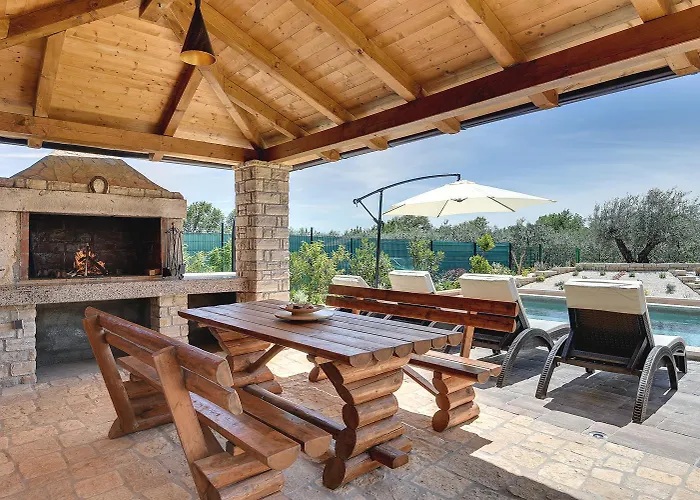 Jela Holiday home Medulin
