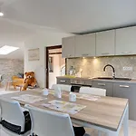Tatil Evi Jela